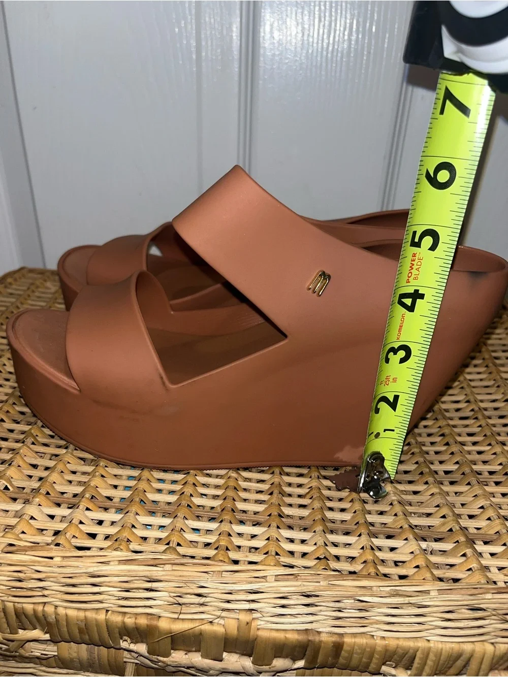 MELISSA Creative wedge